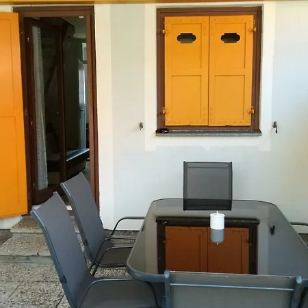 Mia, Terme Catez بيت للعطل *